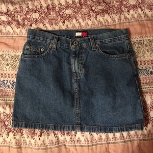 Tommy Hilfiger denim skirt size 3